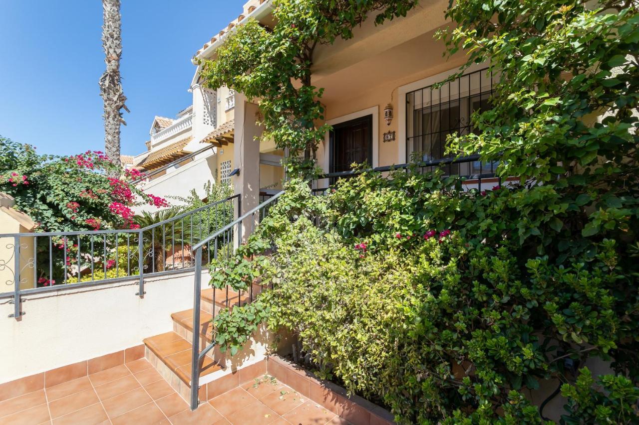 Heads 2 Holiday Homes Apartment Villamartin  Exterior foto