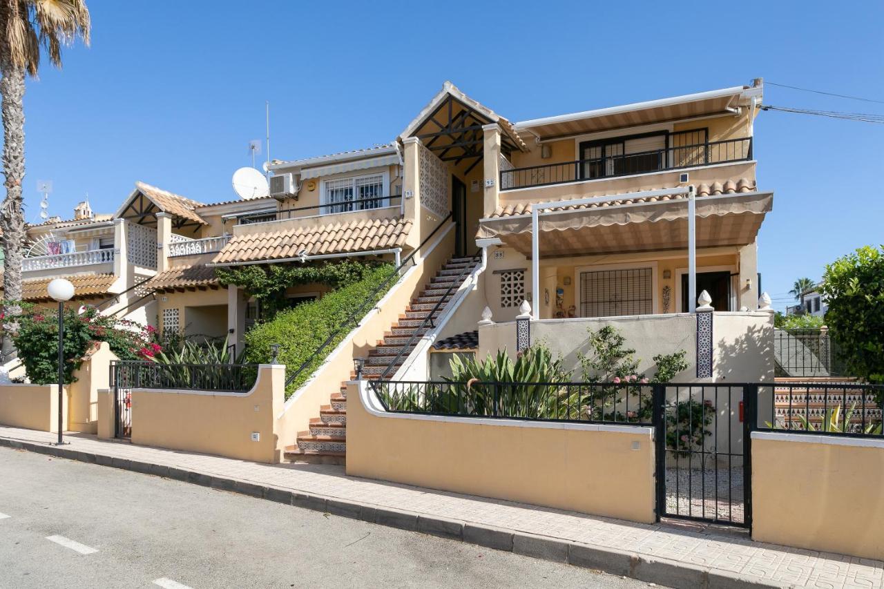 Heads 2 Holiday Homes Apartment Villamartin  Exterior foto